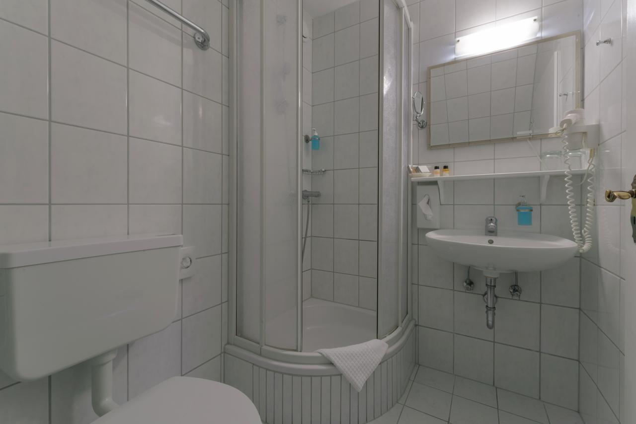 Hotel "Malerwinkel" Gmbh ゼーオン・ゼーブルック エクステリア 写真