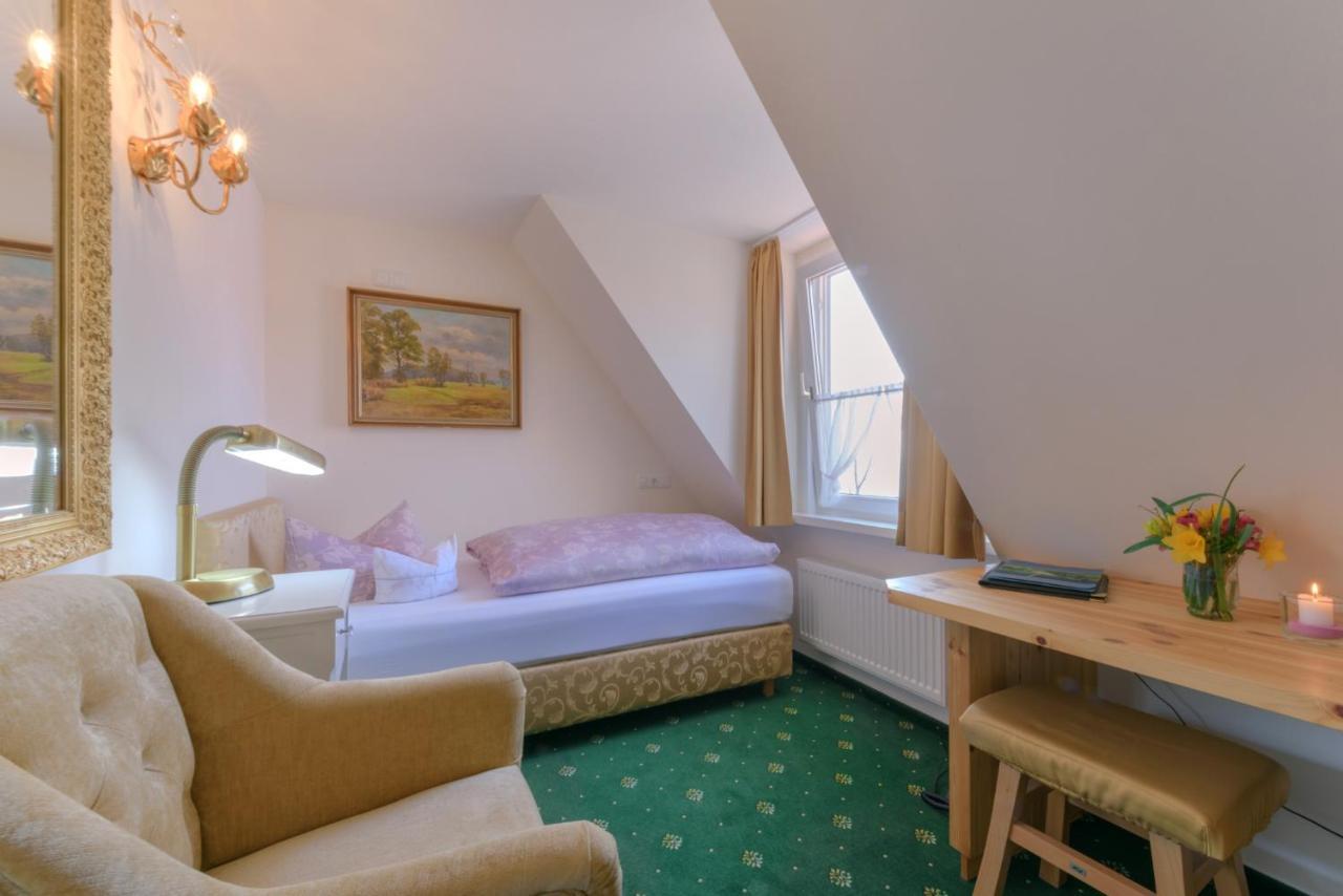 Hotel "Malerwinkel" Gmbh ゼーオン・ゼーブルック 部屋 写真